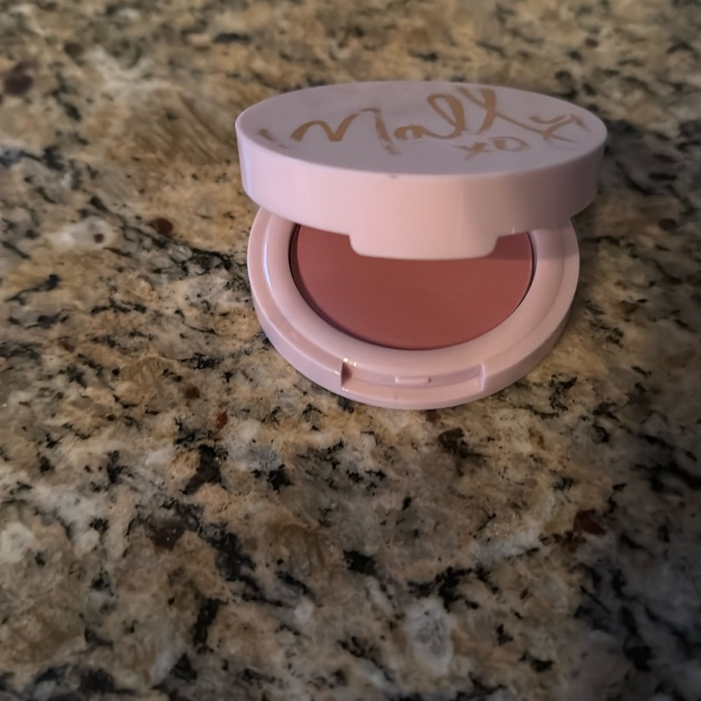 Mally blush